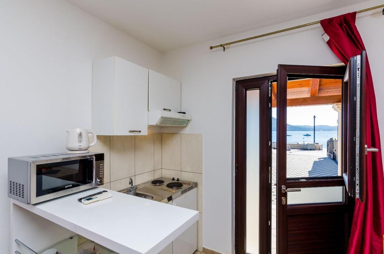 Apartments Kanjuo By The Sea Mlini Buitenkant foto